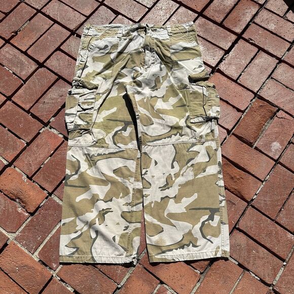 No Bounaries - Camo Y2K Wide Leg Cargo Skater Pants - Pre-Owned - 40x32 - Picture 1 of 7